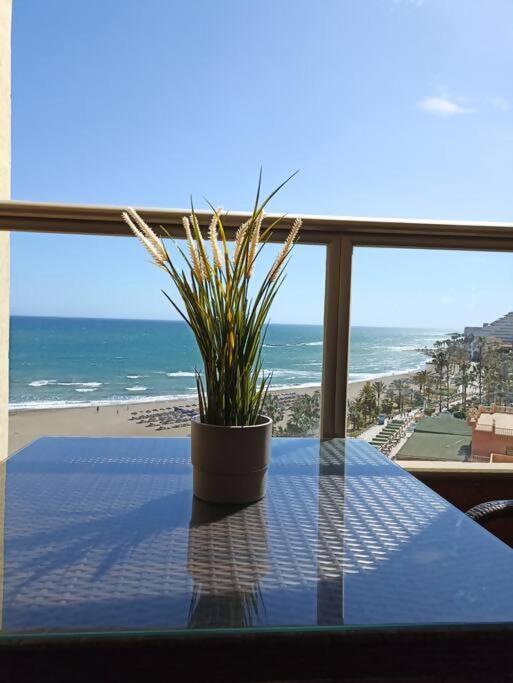 Estudio Miramarprimera Linea Playa Amazing Views Benalmádena Kültér fotó